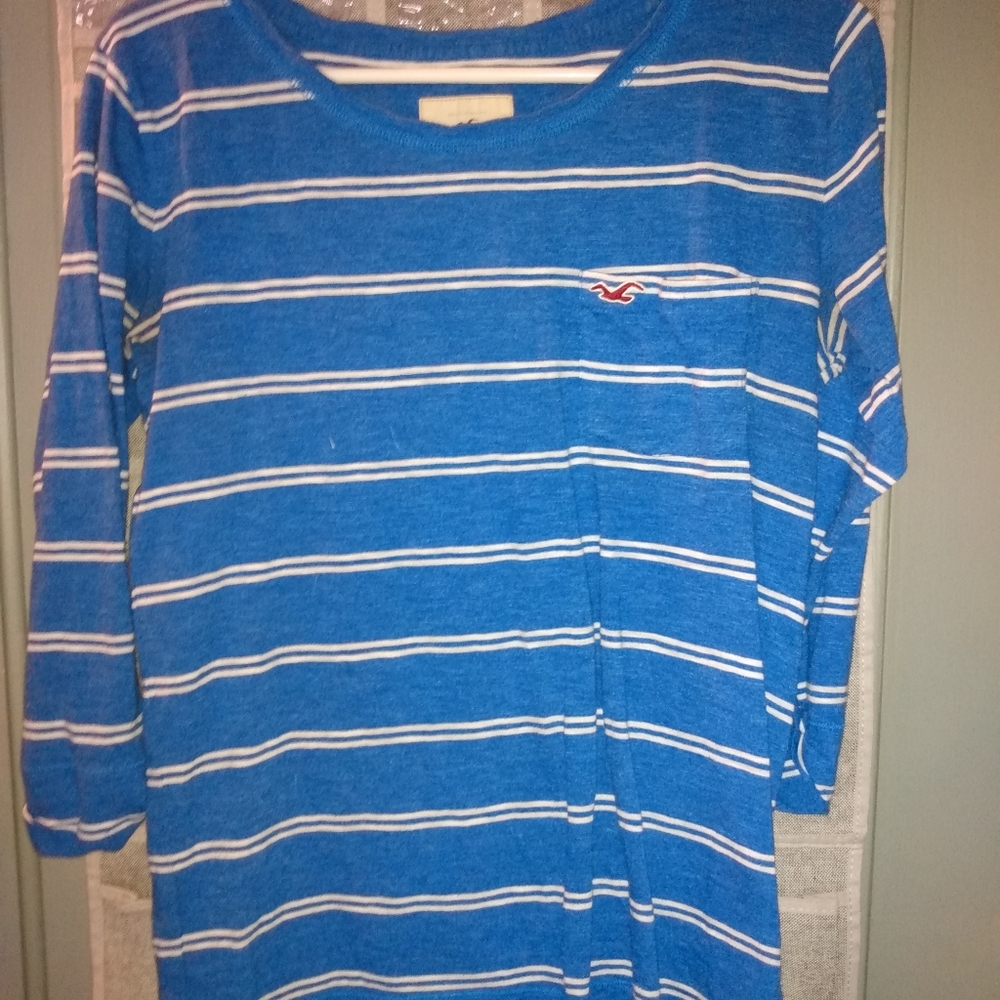 Blue Hollister top